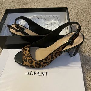 High heel shoes size 8.5